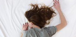 ¿Es bueno dormir en un colchón duro? Consejos para elegir el tuyo